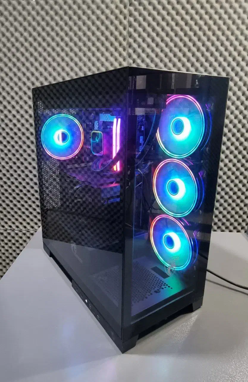 کیس گیمینگ و رندرینگ|رایانه رومیزی|همدان, |دیوار