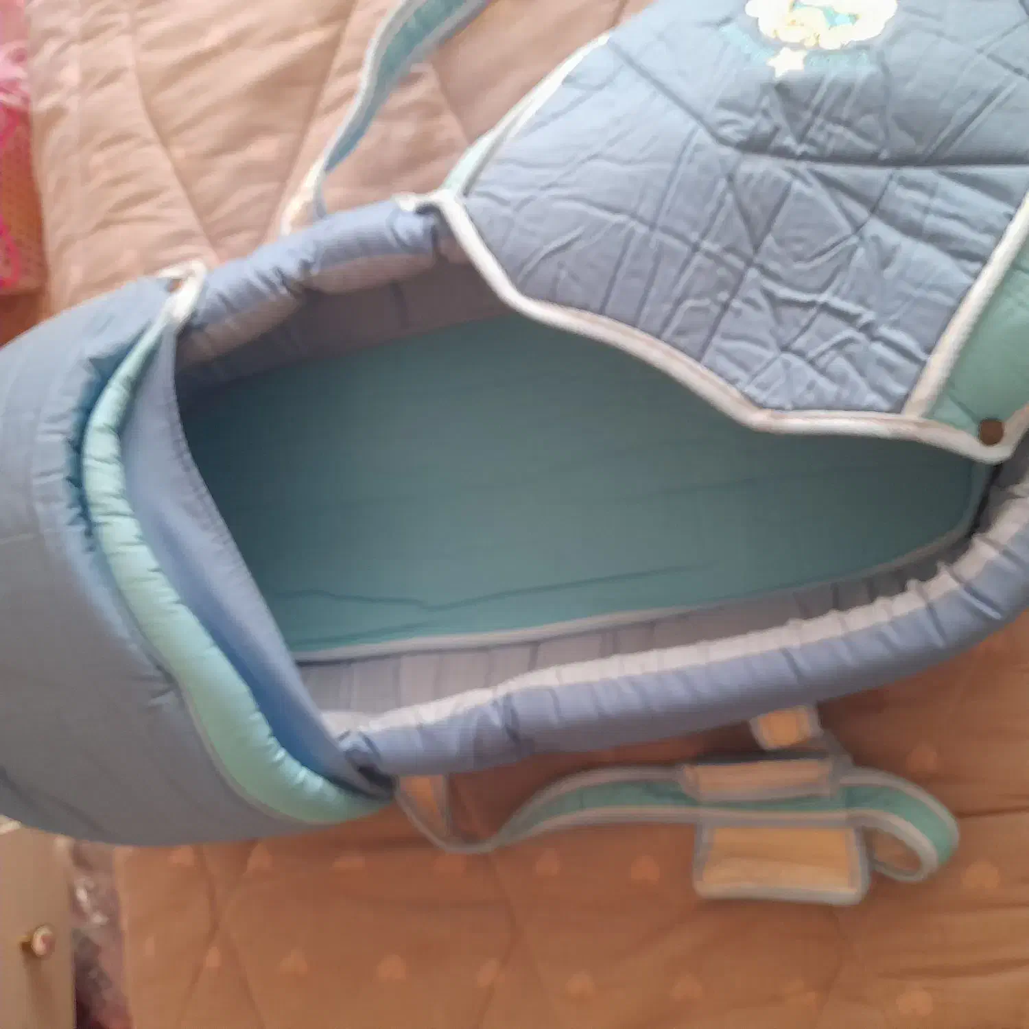 آغوشی وساک حمل نوزاد|اسباب و اثاث بچه|تهران, چهارصد دستگاه|دیوار