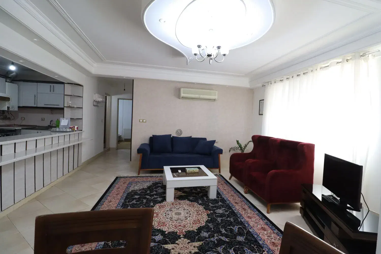 جاره روزانه/آپارتمان/ باغ ویلا/تجهیزات هتلی/لوکس|اجارهٔ کوتاه‌مدت آپارتمان و سوئیت|شیراز, قدوسی شرقی|دیوار