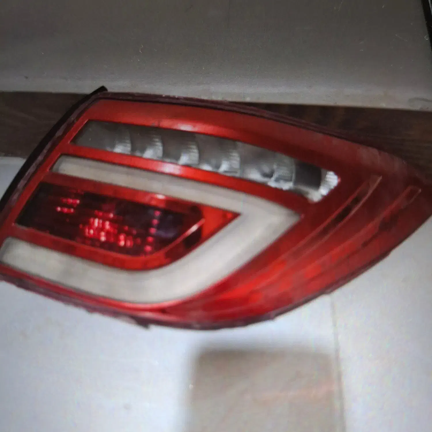 چراغ عقب لیفان ۸۲۰|قطعات یدکی و لوازم جانبی|الوند, |دیوار