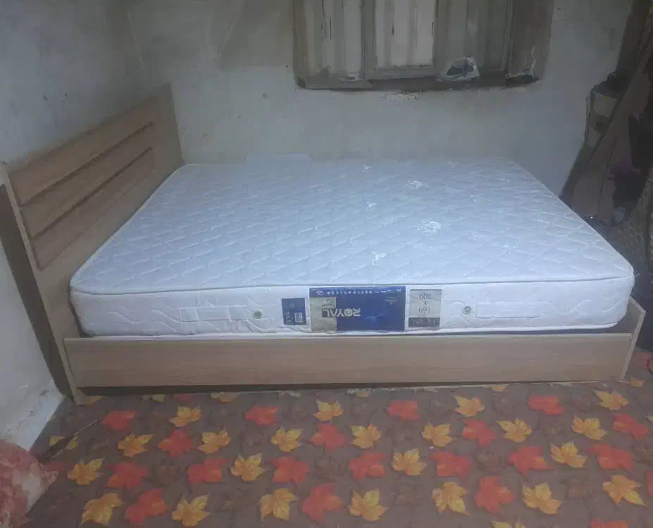 تخت خواب وتشک دونفره در حد نو|تخت و سرویس خواب|سپیدان, |دیوار