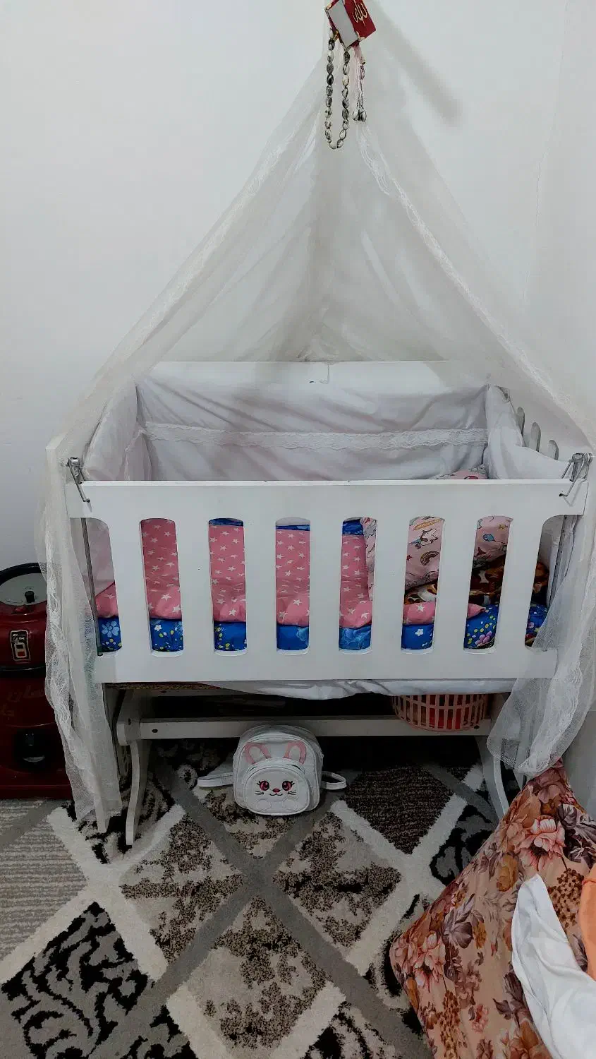 گهواره کنار مادر|تخت و صندلی بچه|پاکدشت, پاکدشت (مامازند)|دیوار