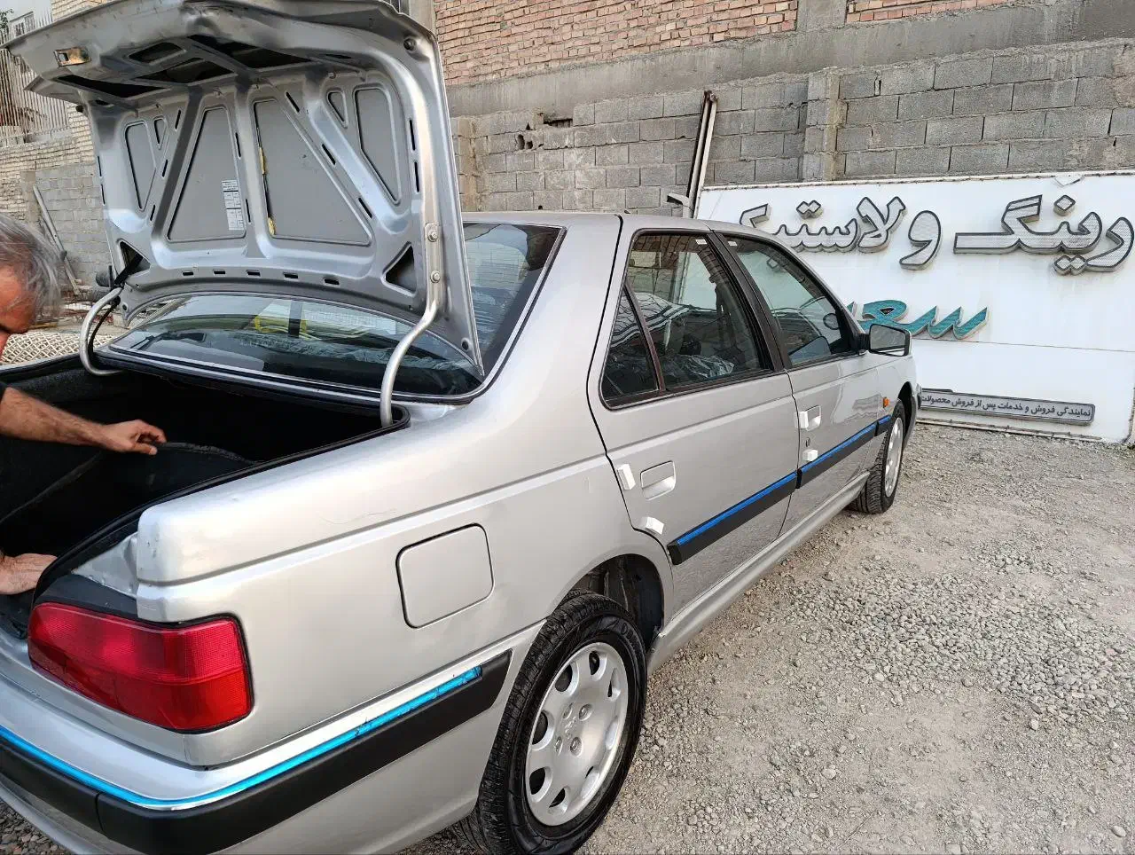 پژو پارس نقره ای مدل 85 عروسک و سالم|خودرو سواری و وانت|گنبد کاووس, |دیوار