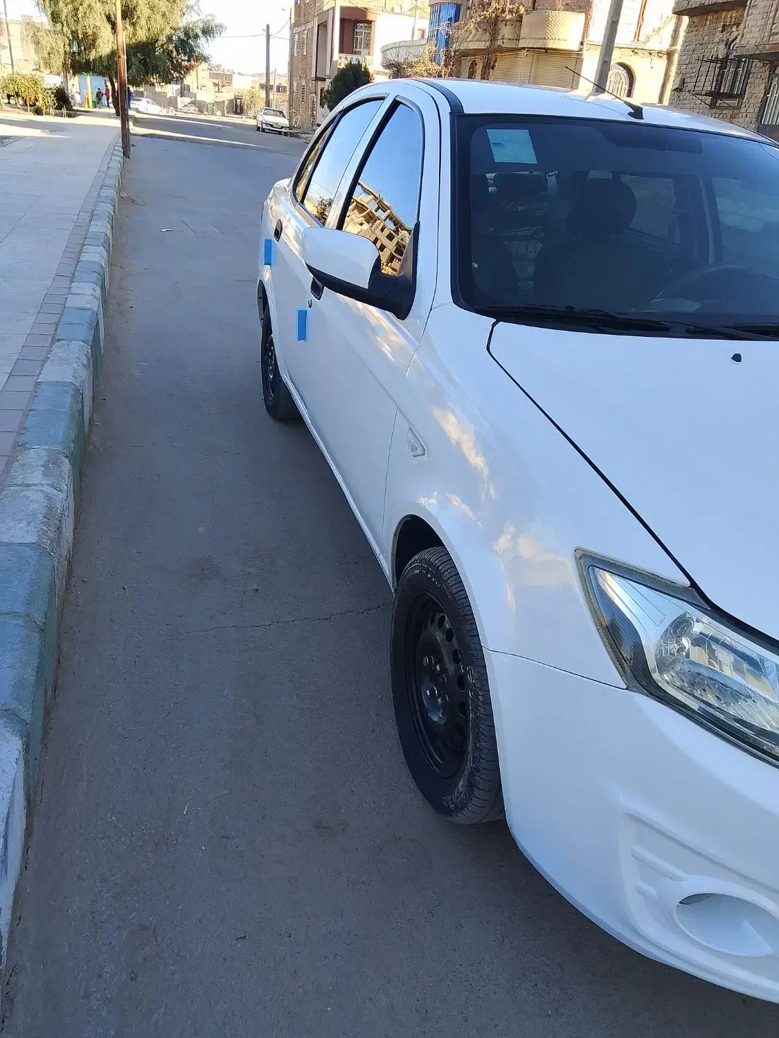 ساینا ۴۰۱|خودرو سواری و وانت|زاهدان, |دیوار