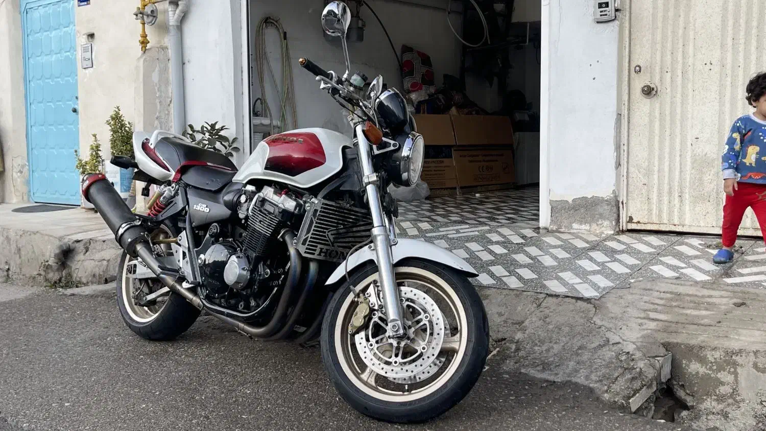 cb 1300 سی بی|موتورسیکلت|زیرآب, |دیوار