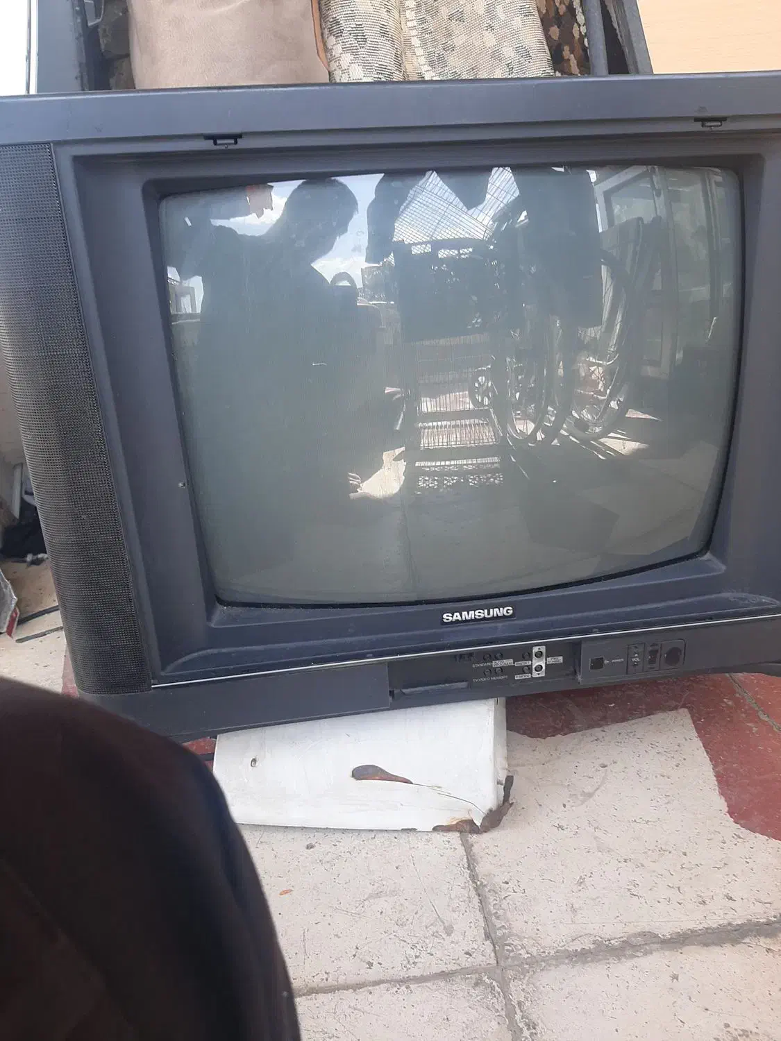 تلویزیون|تلویزیون و پروژکتور|شیراز, ریاستی|دیوار