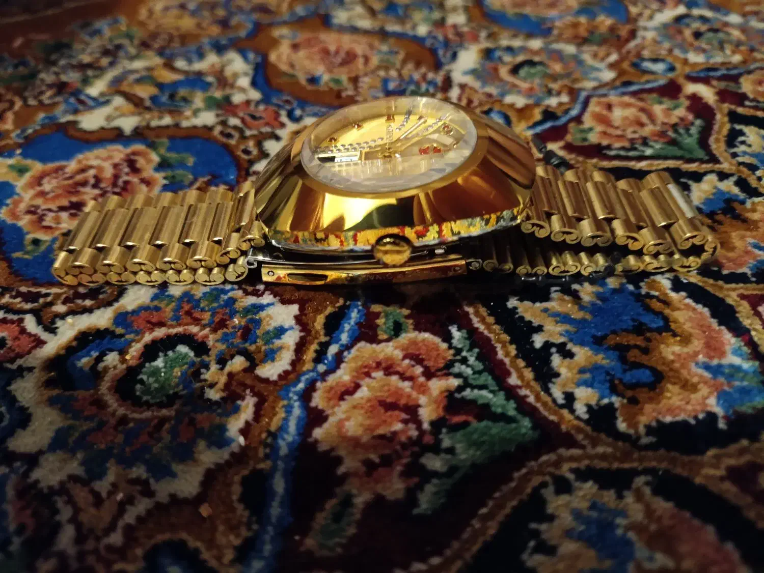 RADO Watch|ساعت|پرند, فاز ۶|دیوار