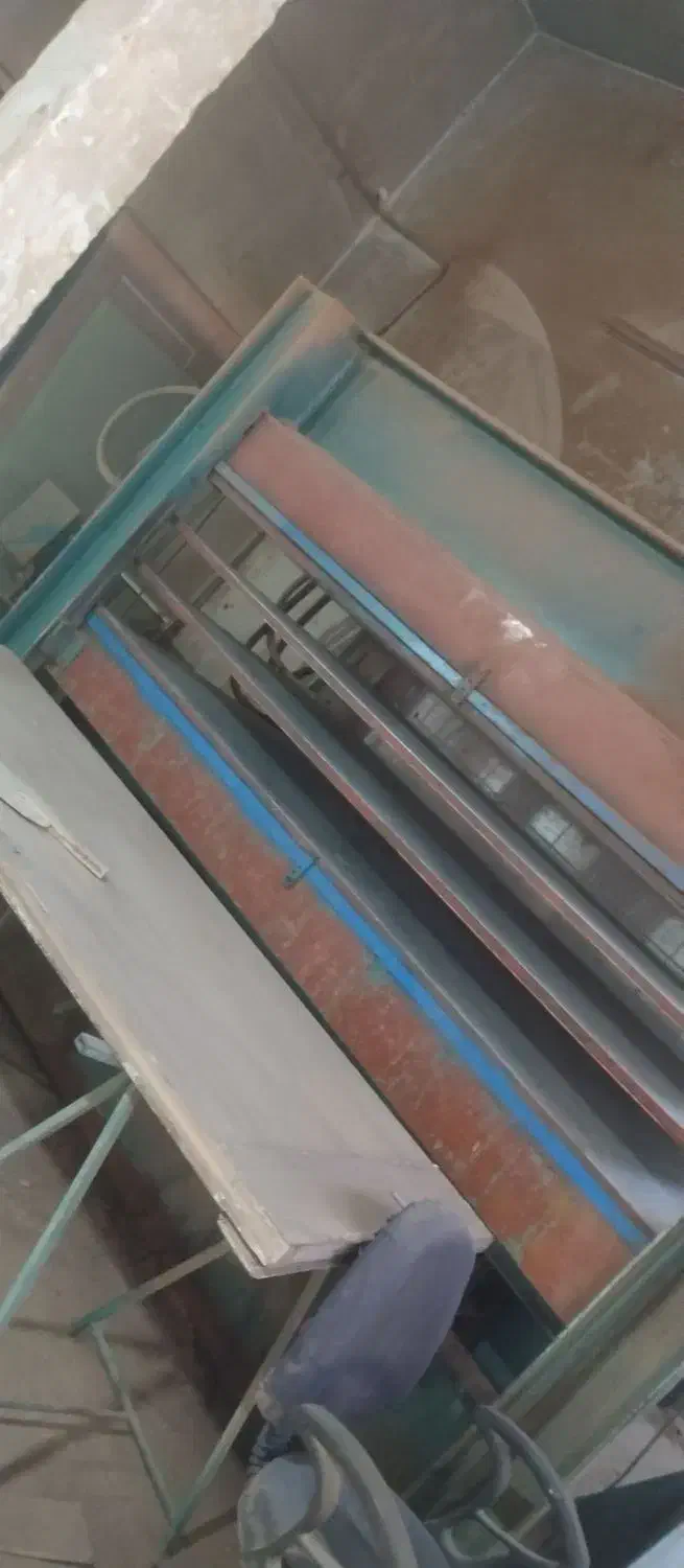 دستگاه پرس درب اتاق. فروش فوری|ماشین‌آلات صنعتی|مه ولات, |دیوار