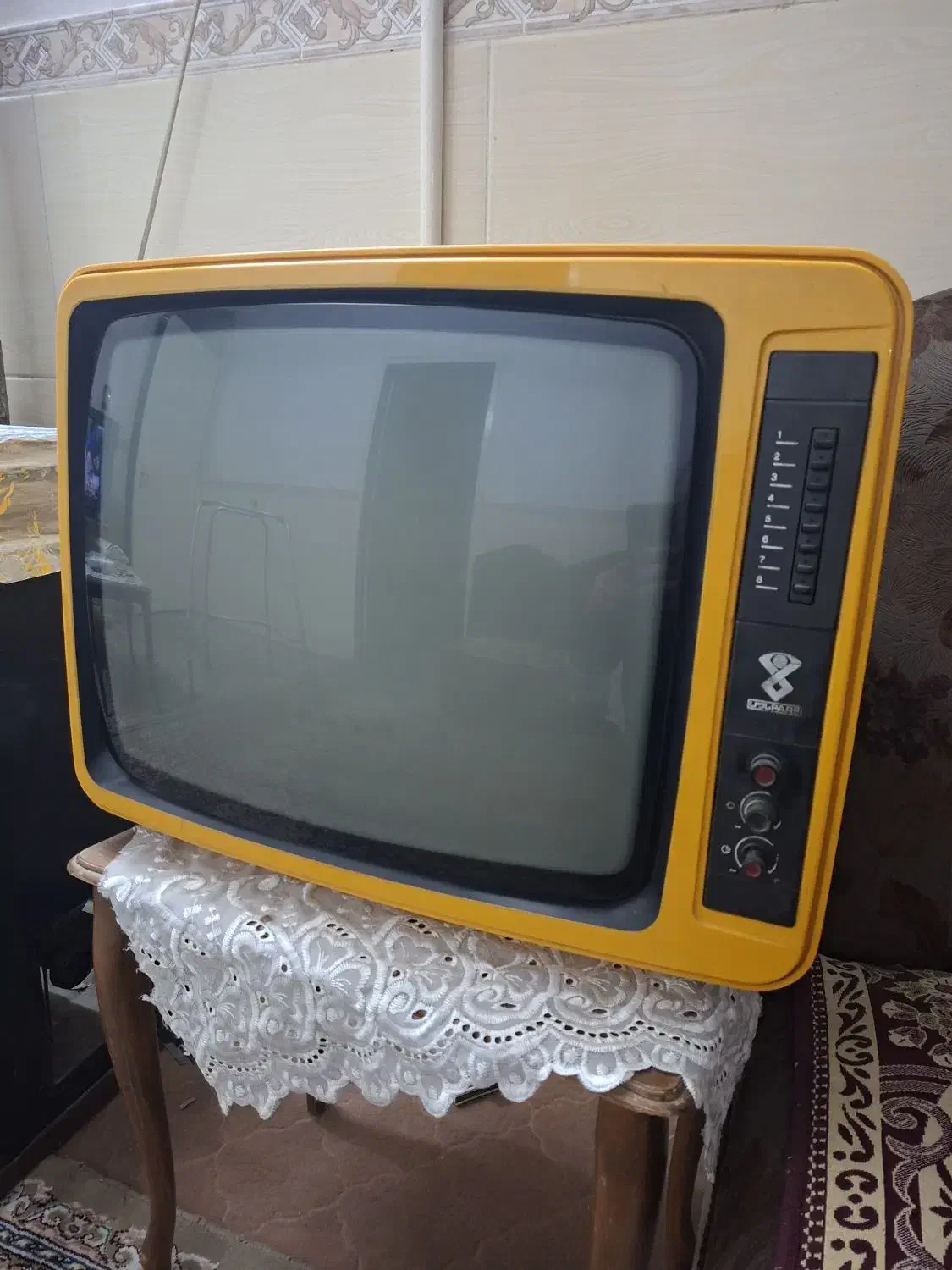 تلویزیون سیاه سفید|تلویزیون و پروژکتور|قم, باغ شازده|دیوار