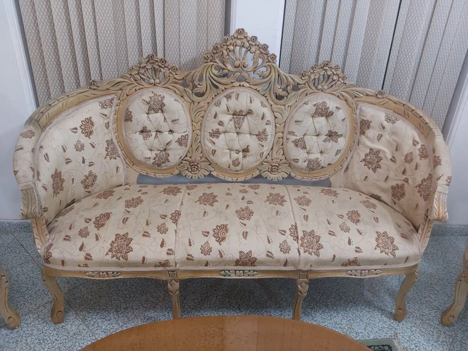 فروش مبل سلطنتی|مبلمان خانگی و میز عسلی|کازرون, |دیوار