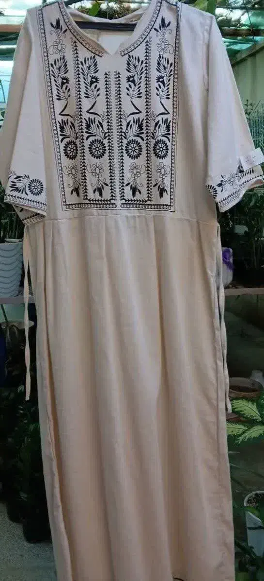 حراج تعدادی از لباسها به دلیل تک موندن|لباس|شاهرود, |دیوار