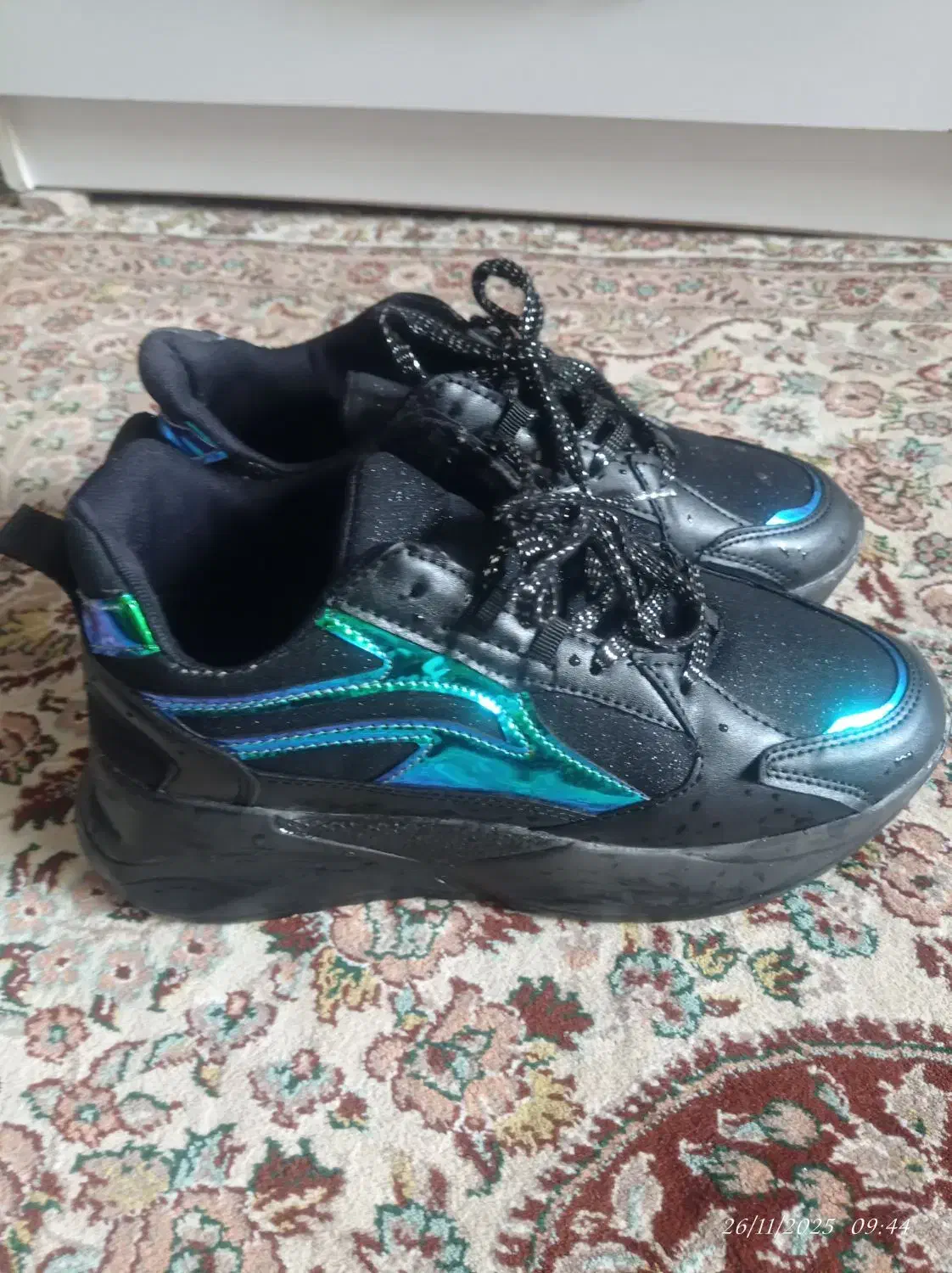 کفش اسپورت زیبا|کیف، کفش، کمربند|سقز, |دیوار