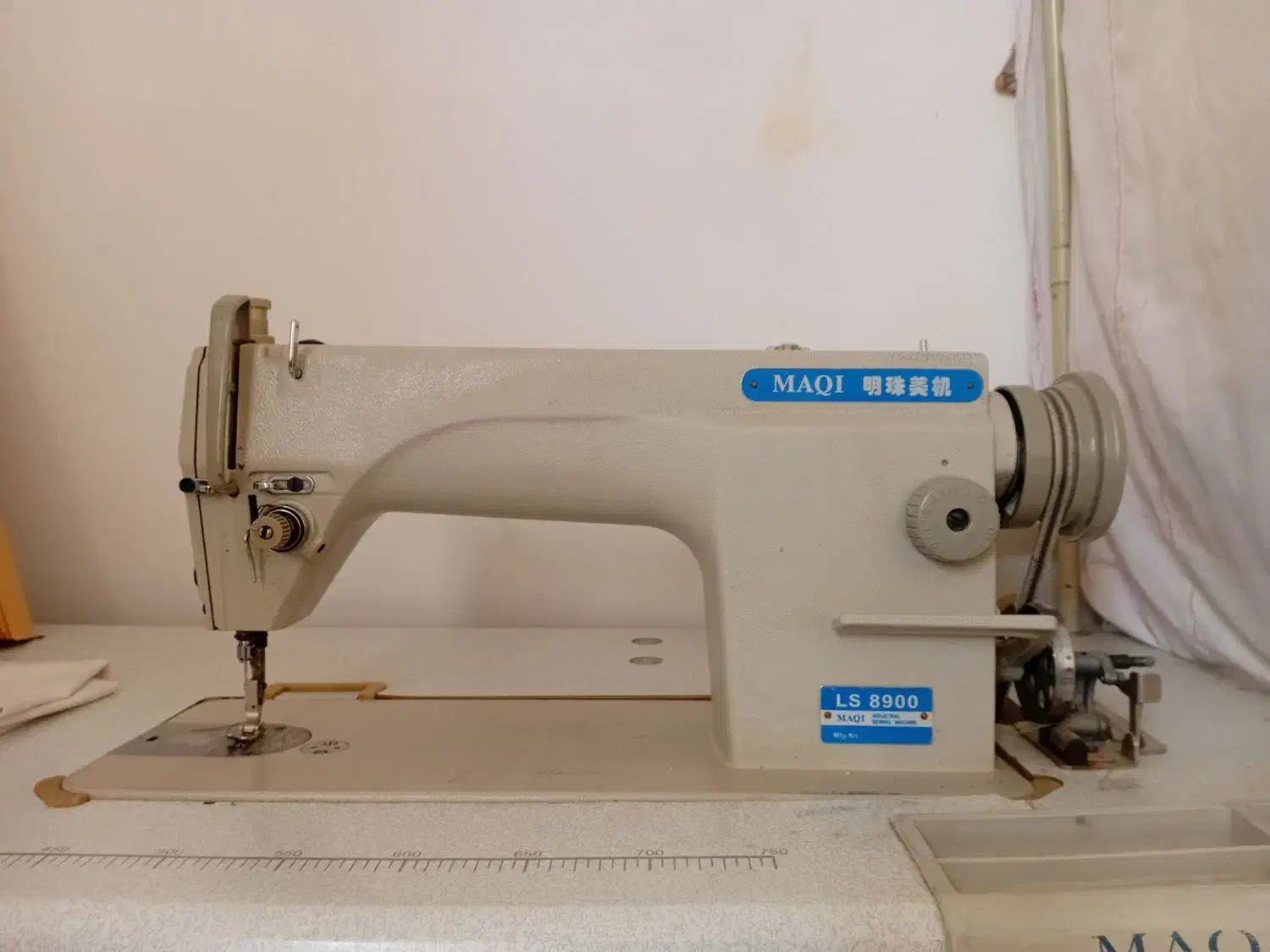 چرخ راسته دوز|لوازم خیاطی و بافتنی|داران, |دیوار