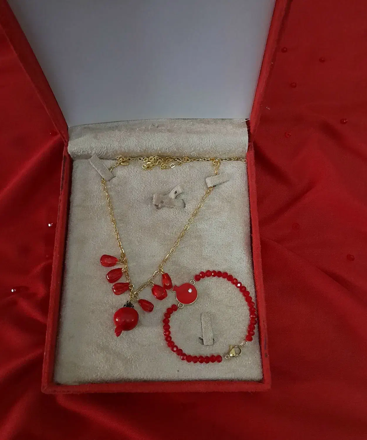 دستبند و گردنبند یلدایی|زیورآلات و اکسسوری|قدس, شهرقدس|دیوار