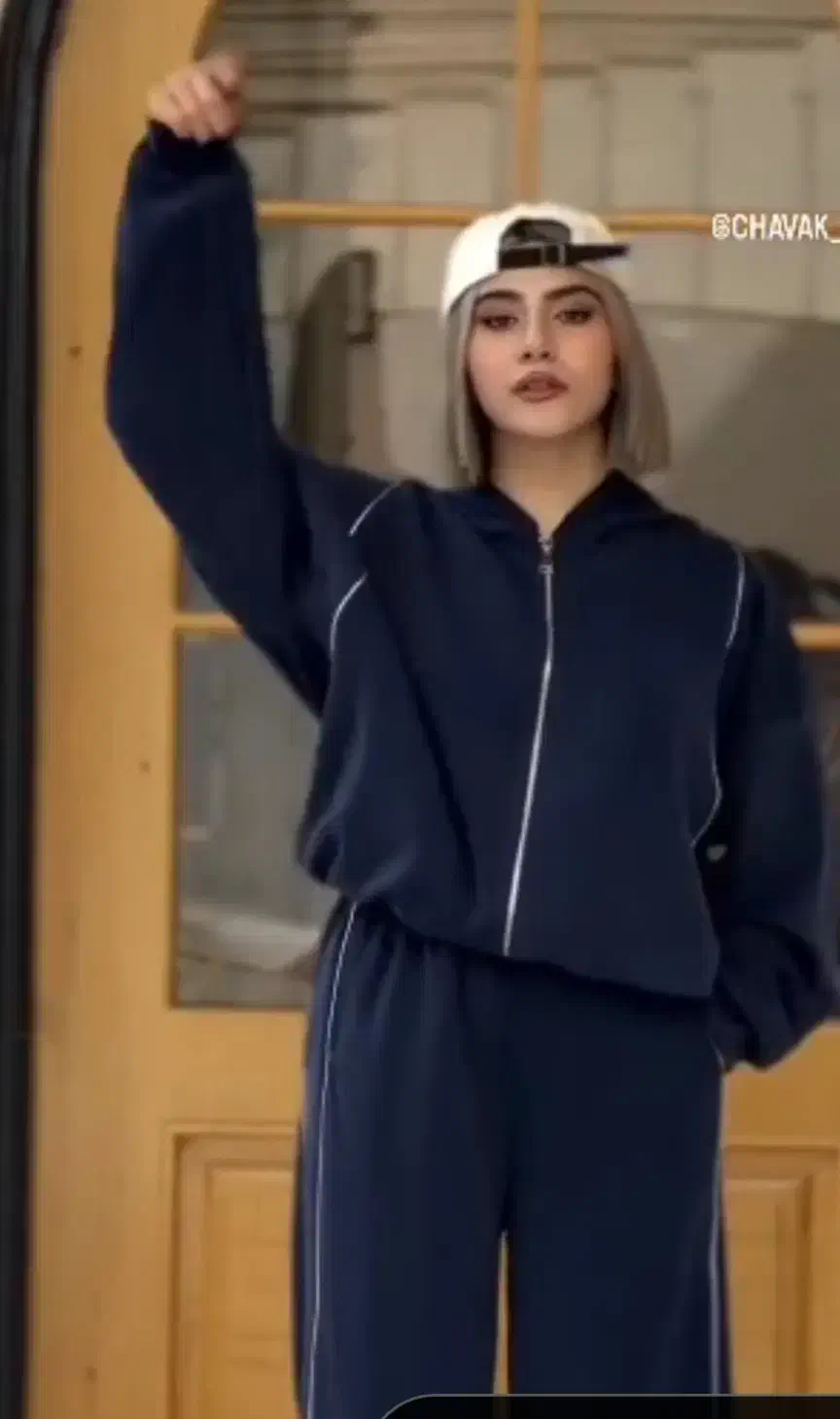 ست بامبر مازراتی|لباس|دوگنبدان, |دیوار