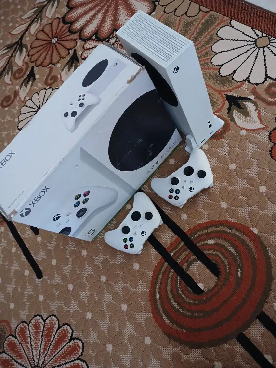 فروش ایکس باکس سری اس با دو دسته|کنسول، بازی ویدئویی و آنلاین|رشت, آب آسیاب|دیوار
