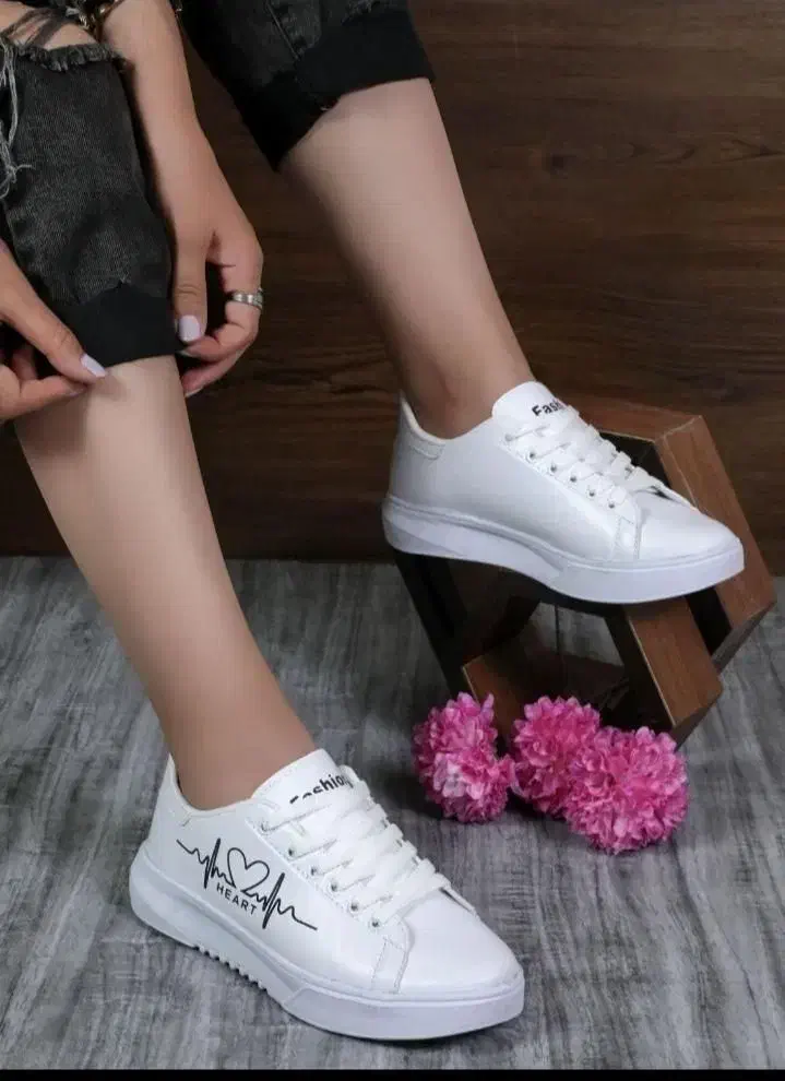 کفش ونس پر و ضربان|کیف، کفش، کمربند|سلماس, |دیوار