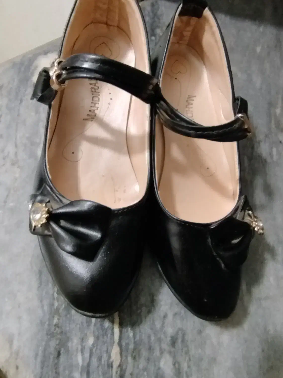 کفش دخترانه سایز ۳۴|کفش و لباس بچه|قم, شهر قائم|دیوار