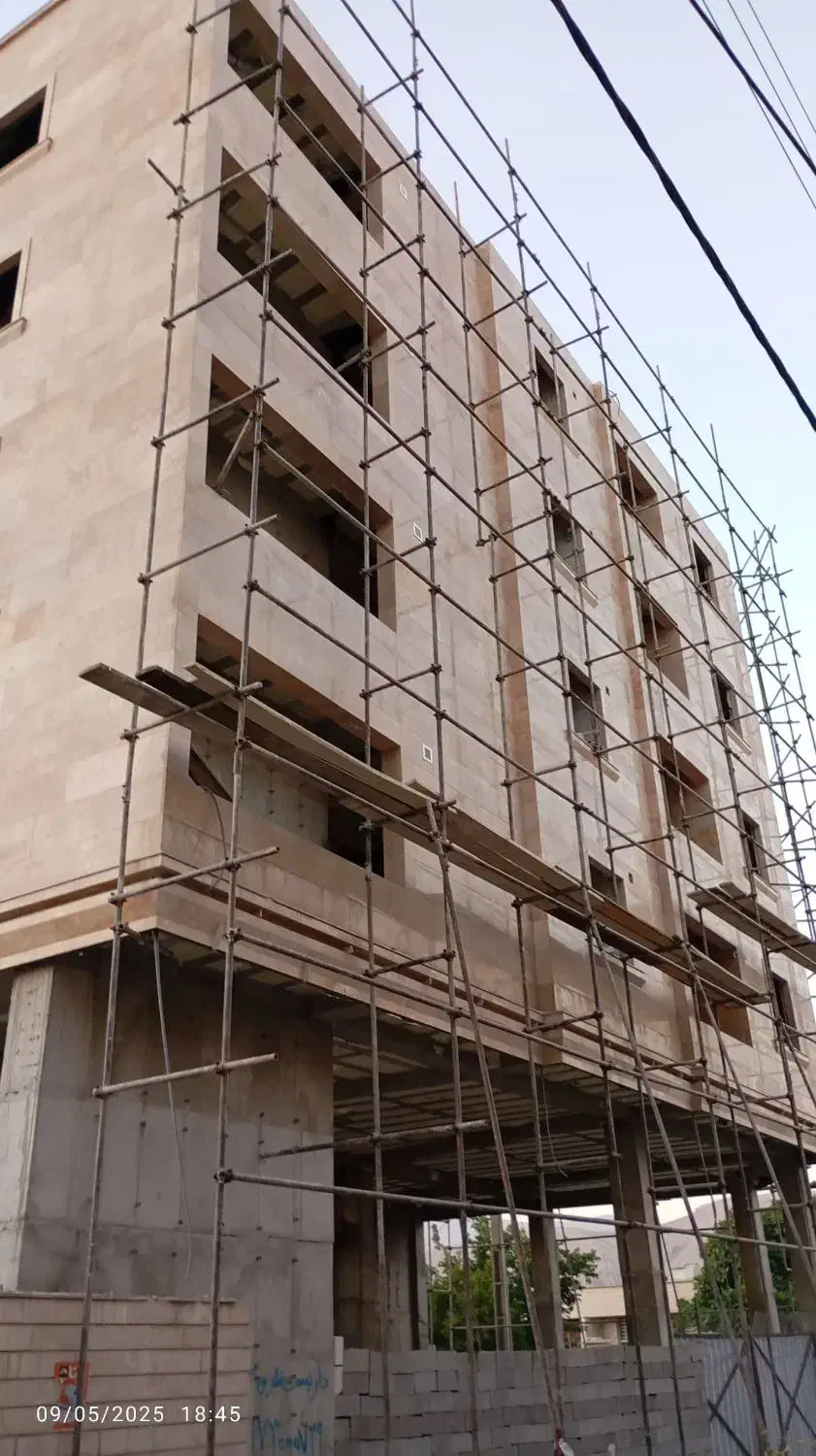 کارگر دوغاب ریز|استخدام معماری، عمران و ساختمانی|شیراز, عادل آباد|دیوار