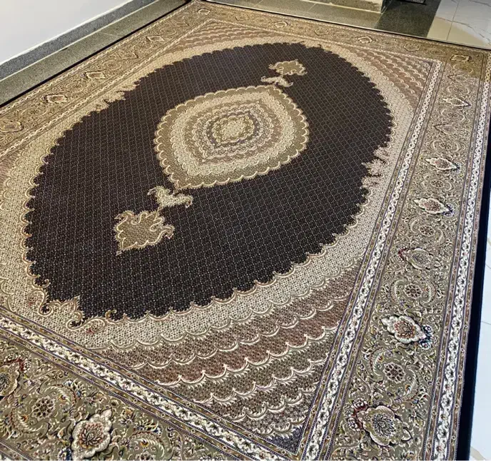 فرش ماهی ۱۲۰۰ شانه تراکم ۳۶۰۰|فرش|ارومیه, |دیوار