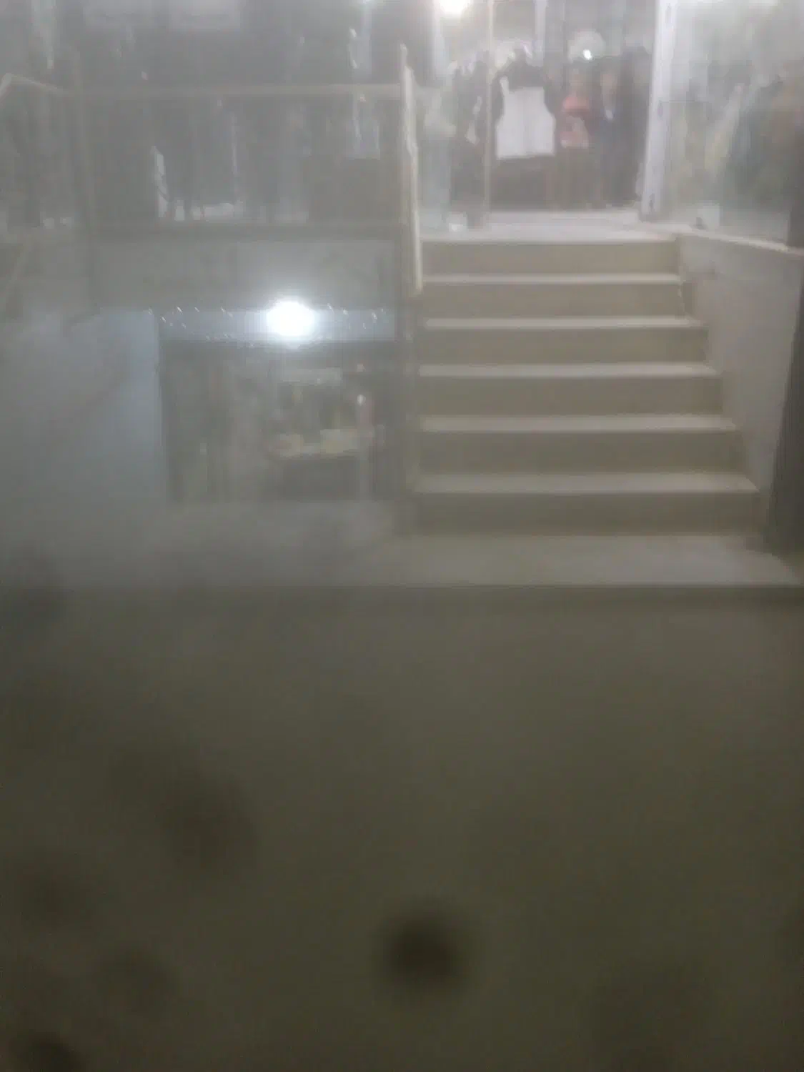 به یکنفرجهت تبلیغات جلو فروشگاه نیازمندیم|استخدام بازاریابی و فروش|تربت‌حیدریه, کاشانی|دیوار