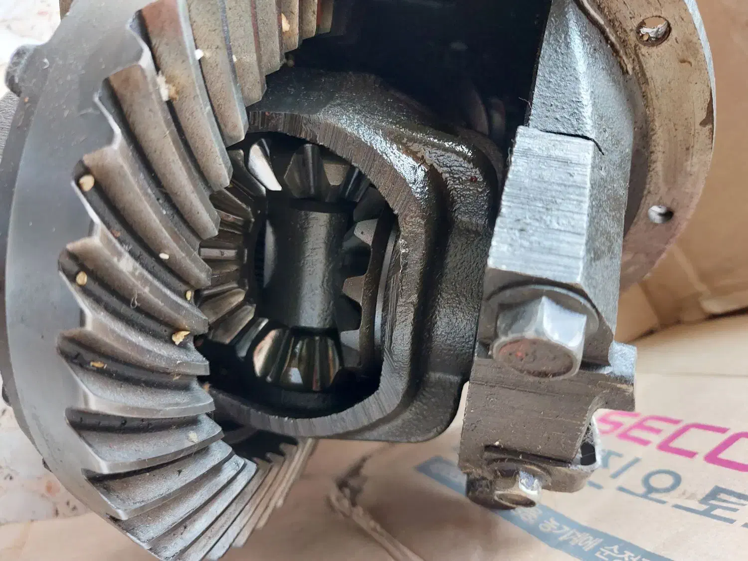 دیفرانسیل یا کله گاوی مزدا کارا ۲۰۰۰|قطعات یدکی و لوازم جانبی|آستانه اشرفیه, |دیوار