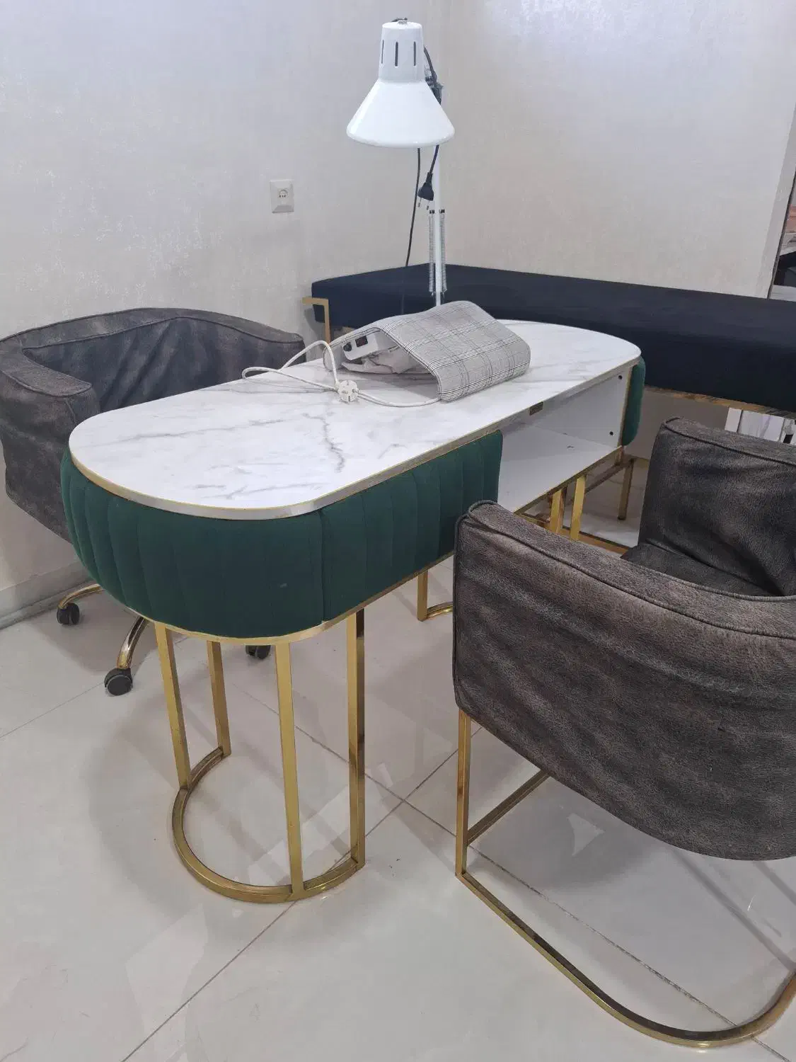 میزناخن|آرایشگاه و سالنهای زیبایی|صوفیان, |دیوار