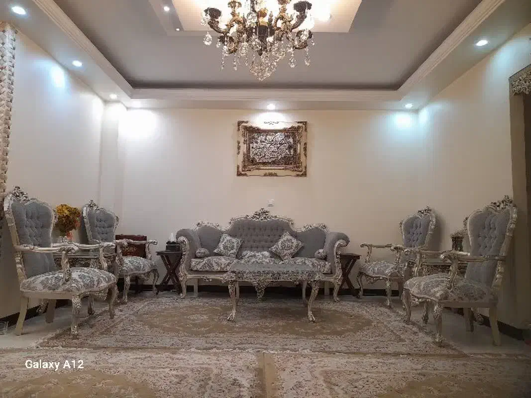 مبل استیل با میزغذاخوری و ساعت|مبلمان خانگی و میز عسلی|تهران, مجیدیه|دیوار