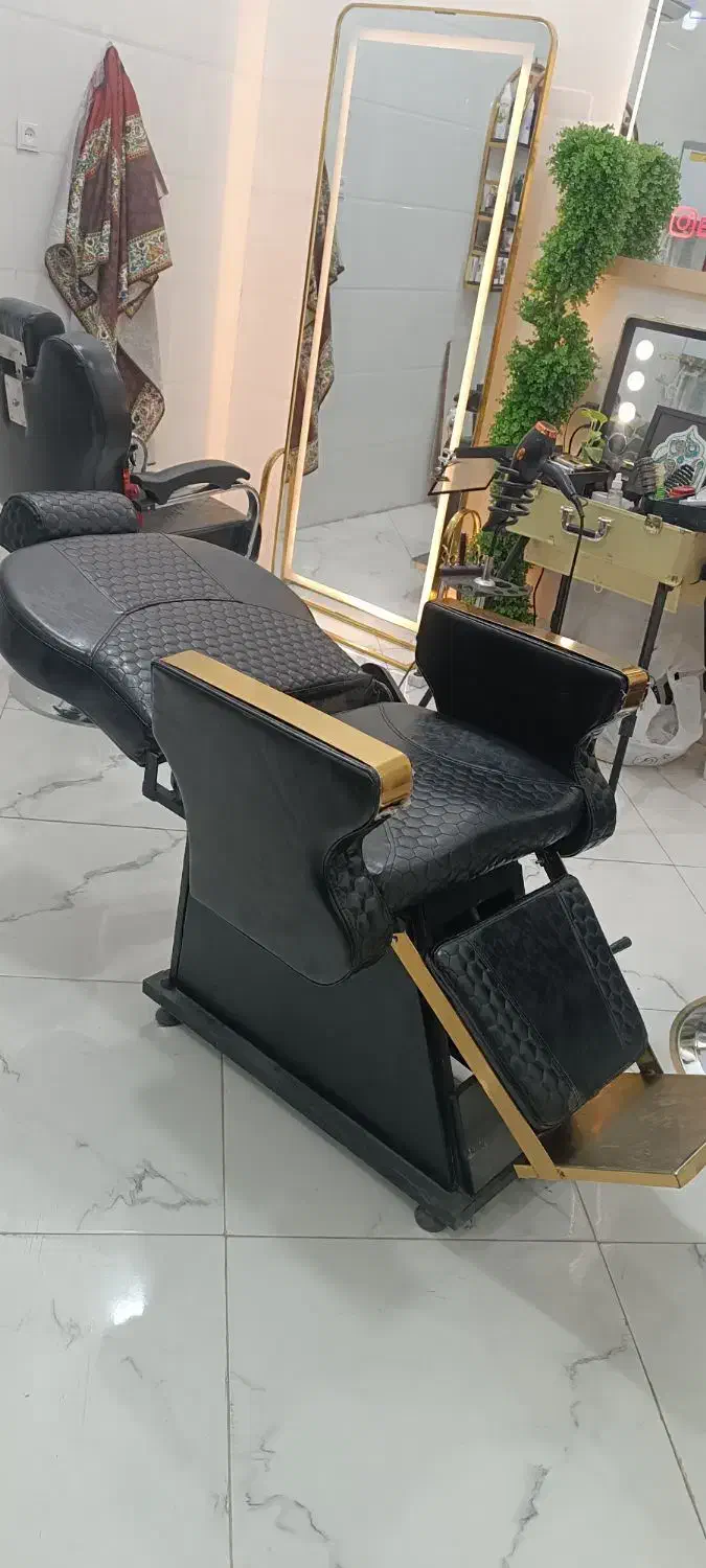 صندلی آرایشگاهی|آرایشگاه و سالنهای زیبایی|بافق, |دیوار