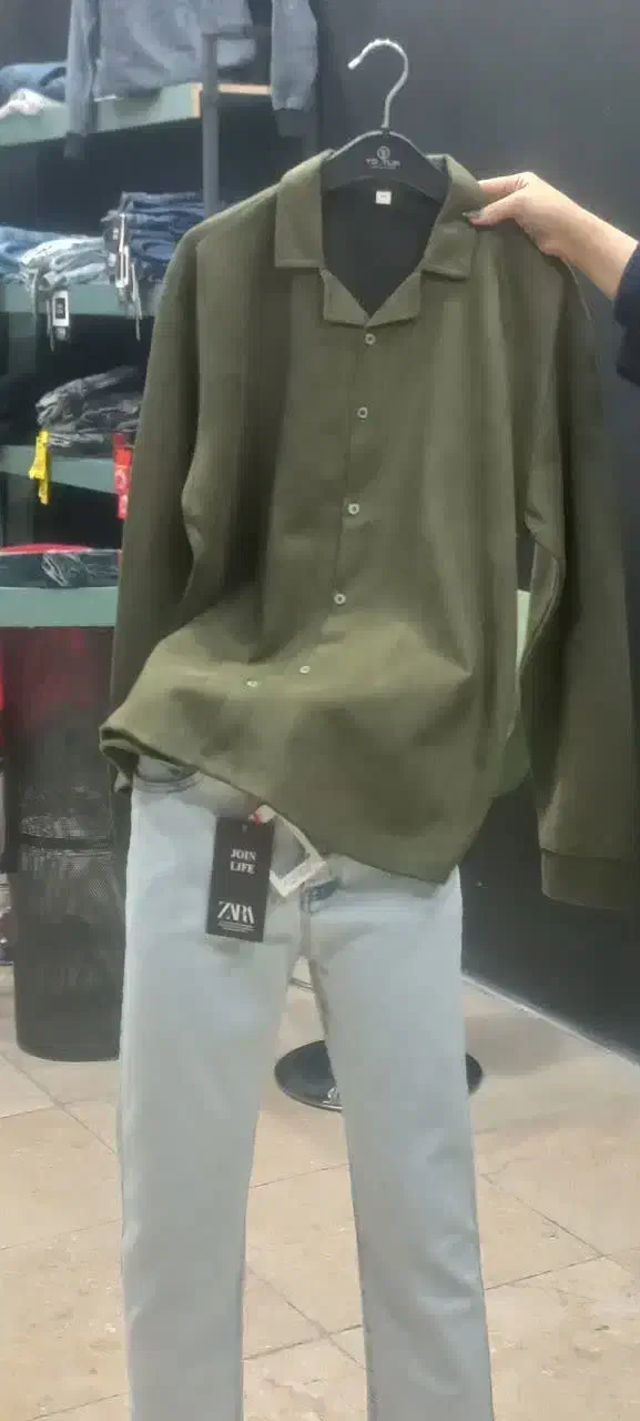 فروش کلی شلوار جین وتعدادی دورس به قیمت فاکتور|لباس|مشهد, عبادی|دیوار