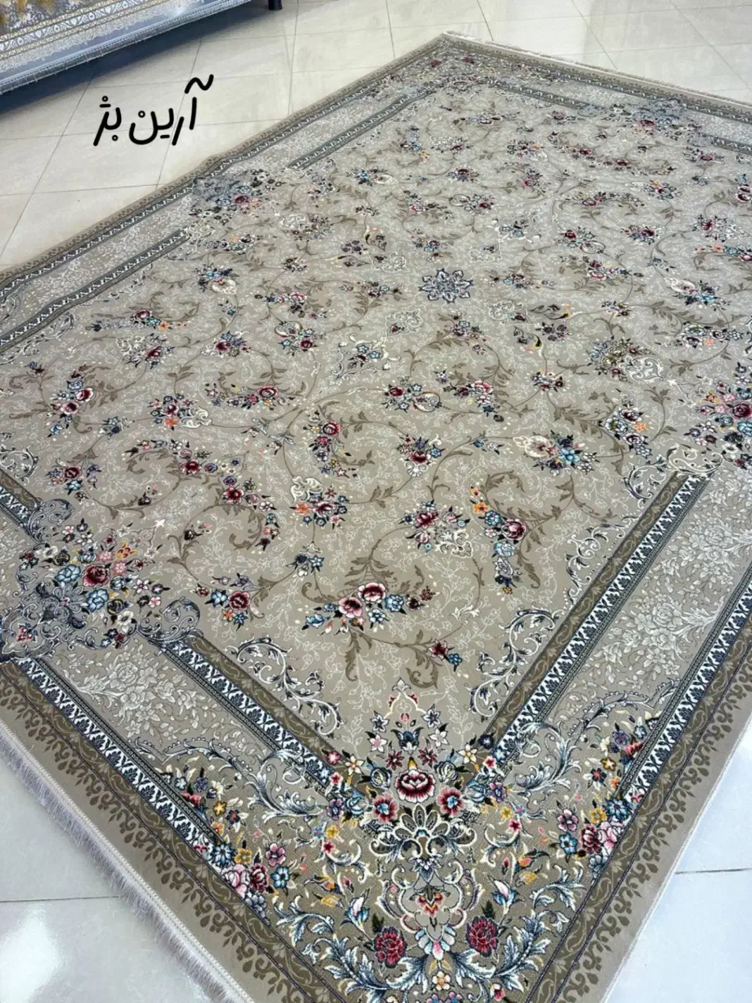 تولید کننده ۷۰۰شانه و۱۲۰۰شانه و۱۰۰۰شانه|فرش|کاشان, فاز ۱ ناجی آباد|دیوار