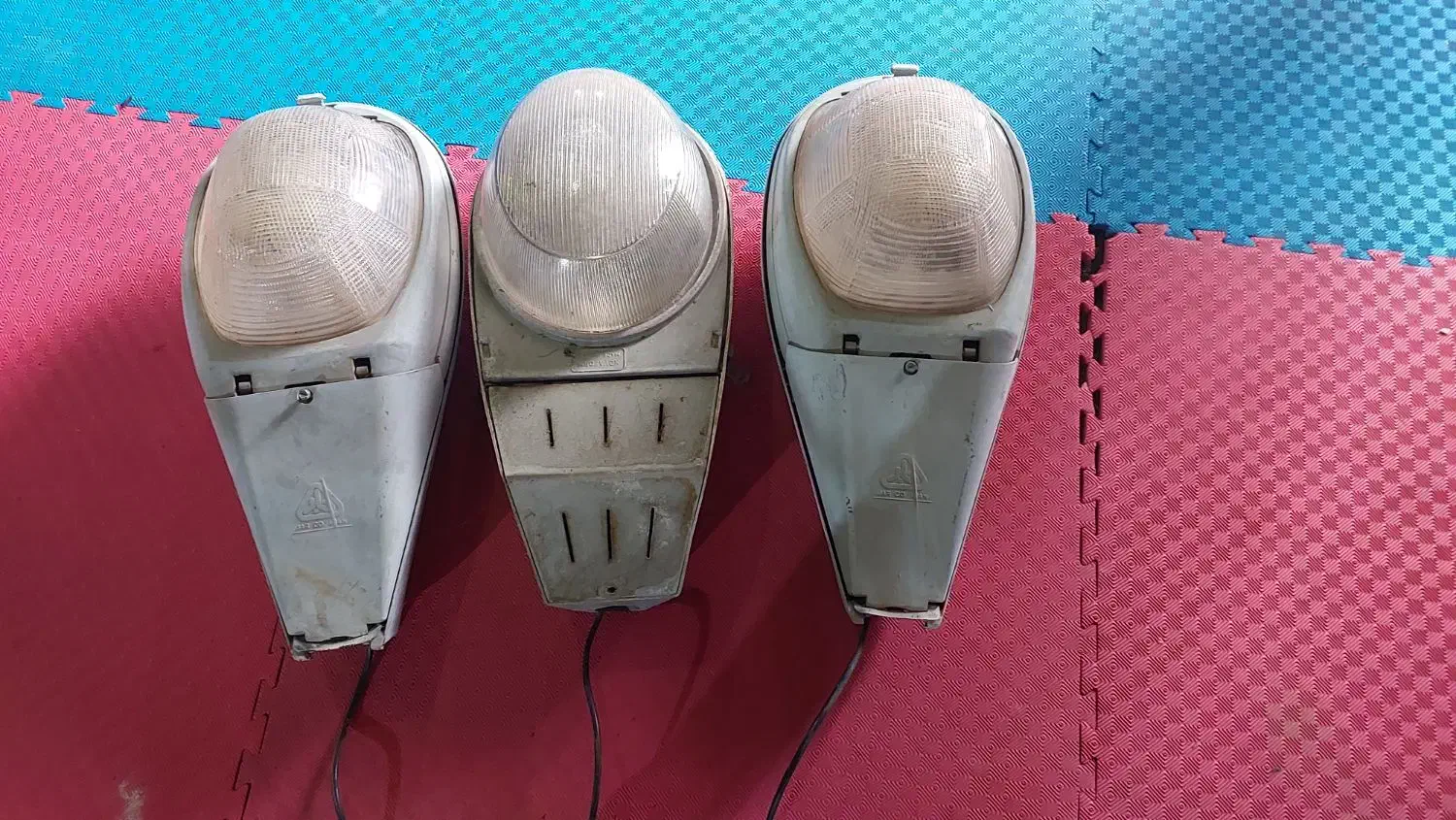 لامپ خیابانی ۲۵۰ اماده نصب هستن|لامپ و چراغ|شوشتر, |دیوار