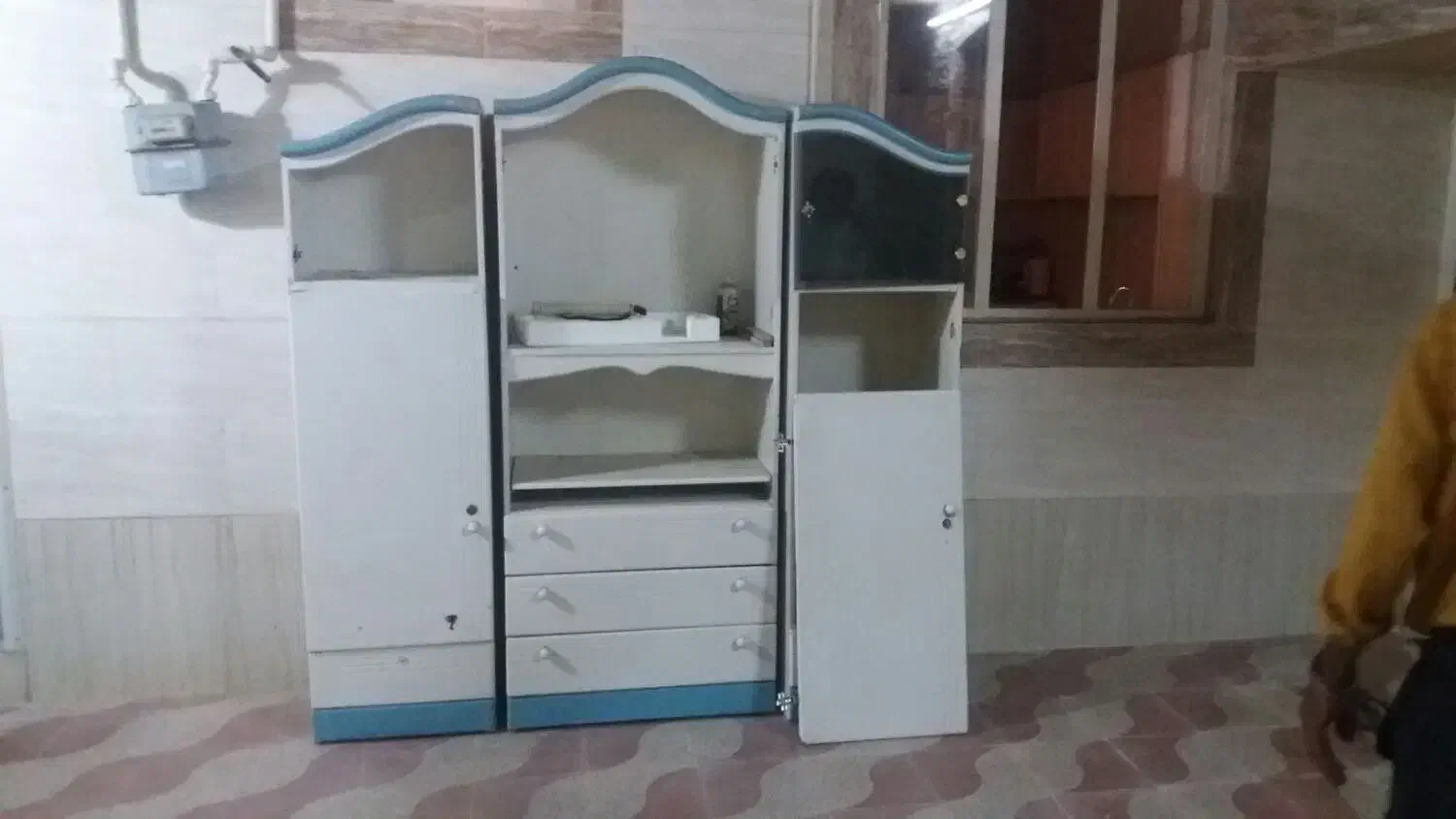 فروش کمد و ویترین|بوفه، ویترین، کنسول|جهرم, |دیوار