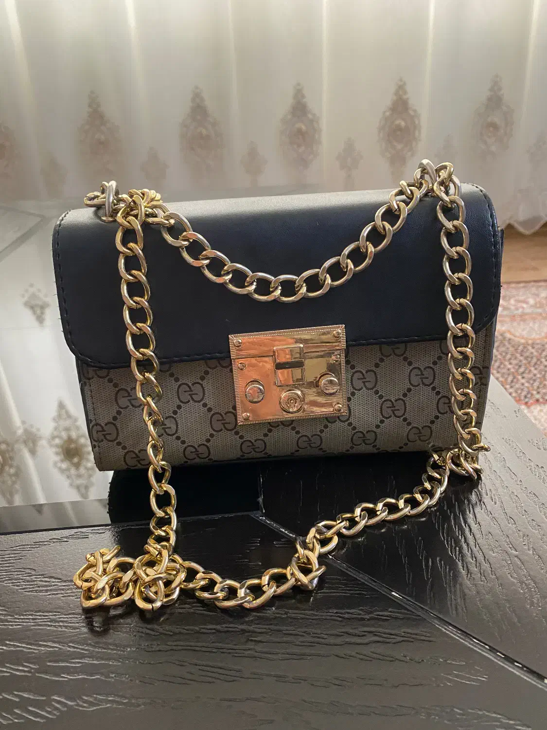 کیف|کیف، کفش، کمربند|اردبیل, |دیوار