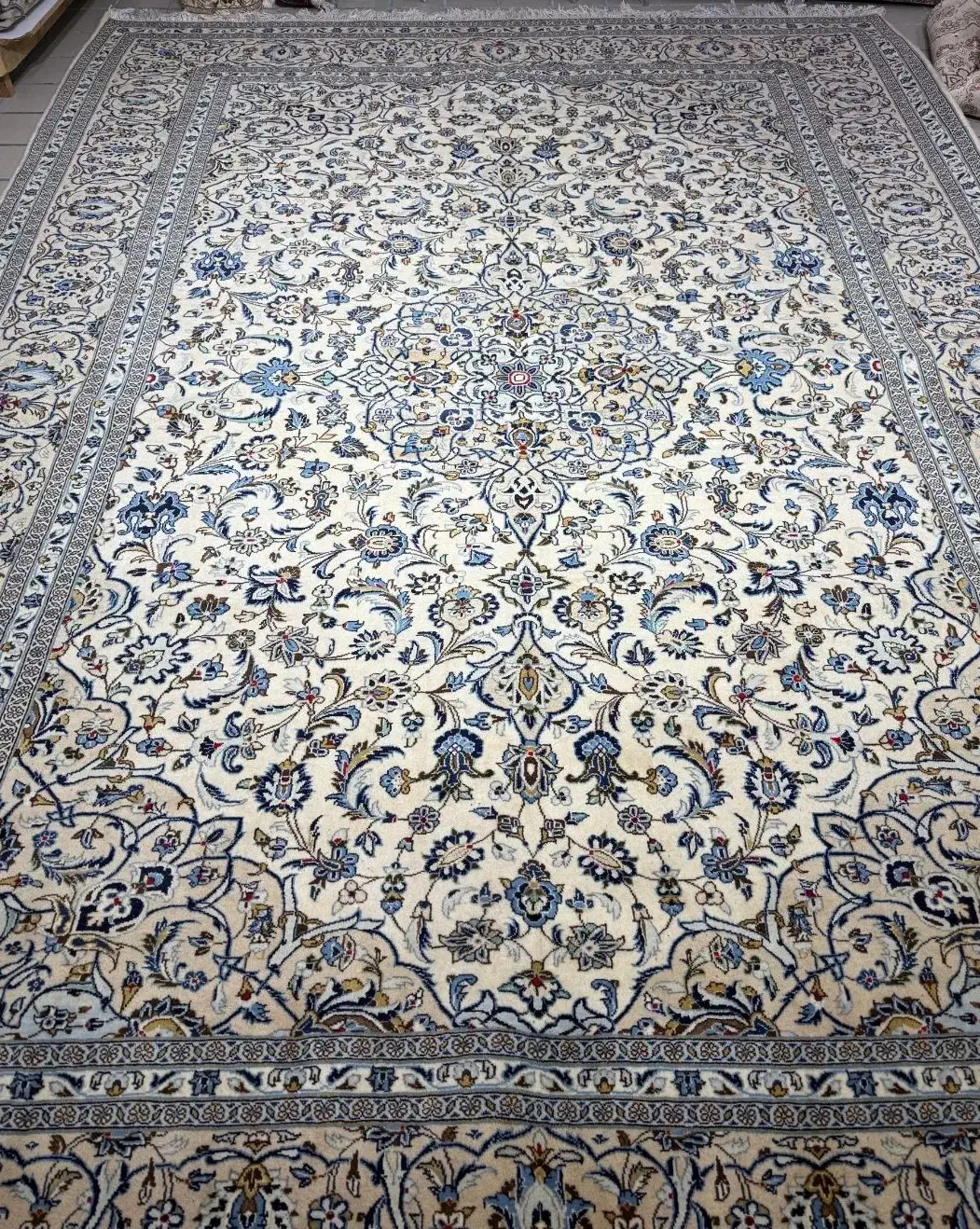 ۱۲ متری اردکان|فرش|اصفهان, نقش جهان|دیوار