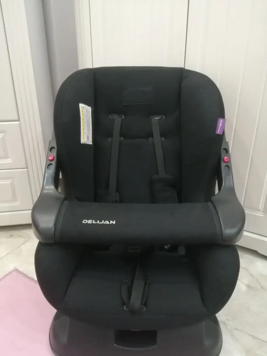 صندلی ماشین|تخت و صندلی بچه|اشتهارد, |دیوار