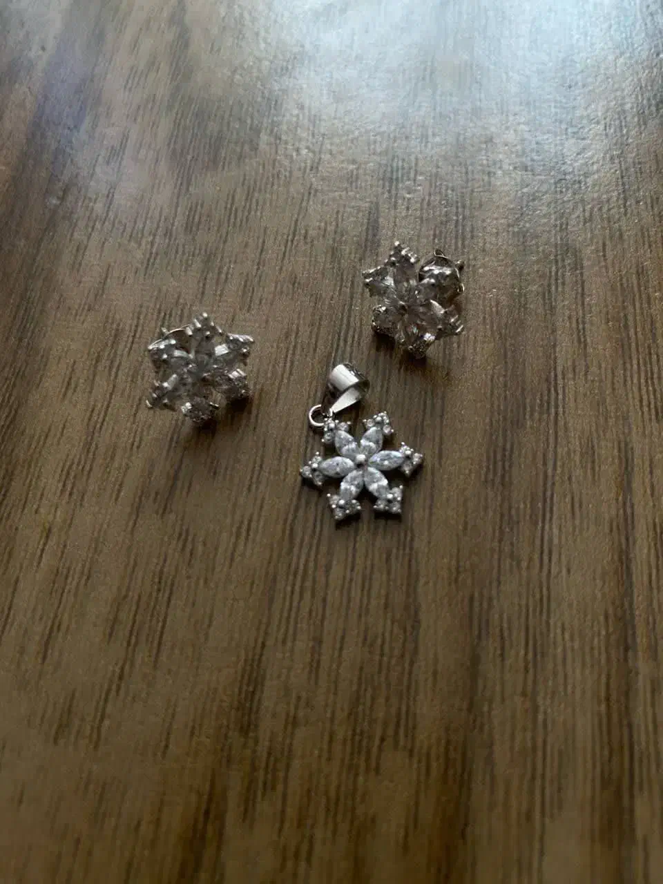 نقره|جواهرات|ملارد, |دیوار