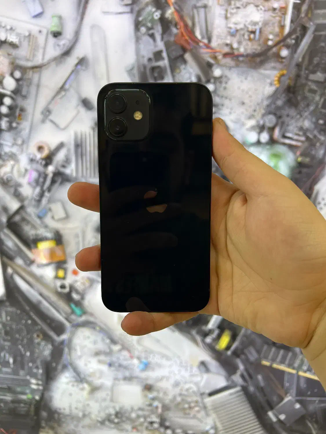 ایفون ۱۲نرمال ۱۲۸ مشکی کارتن اصلی|موبایل|اصفهان, مفتح|دیوار