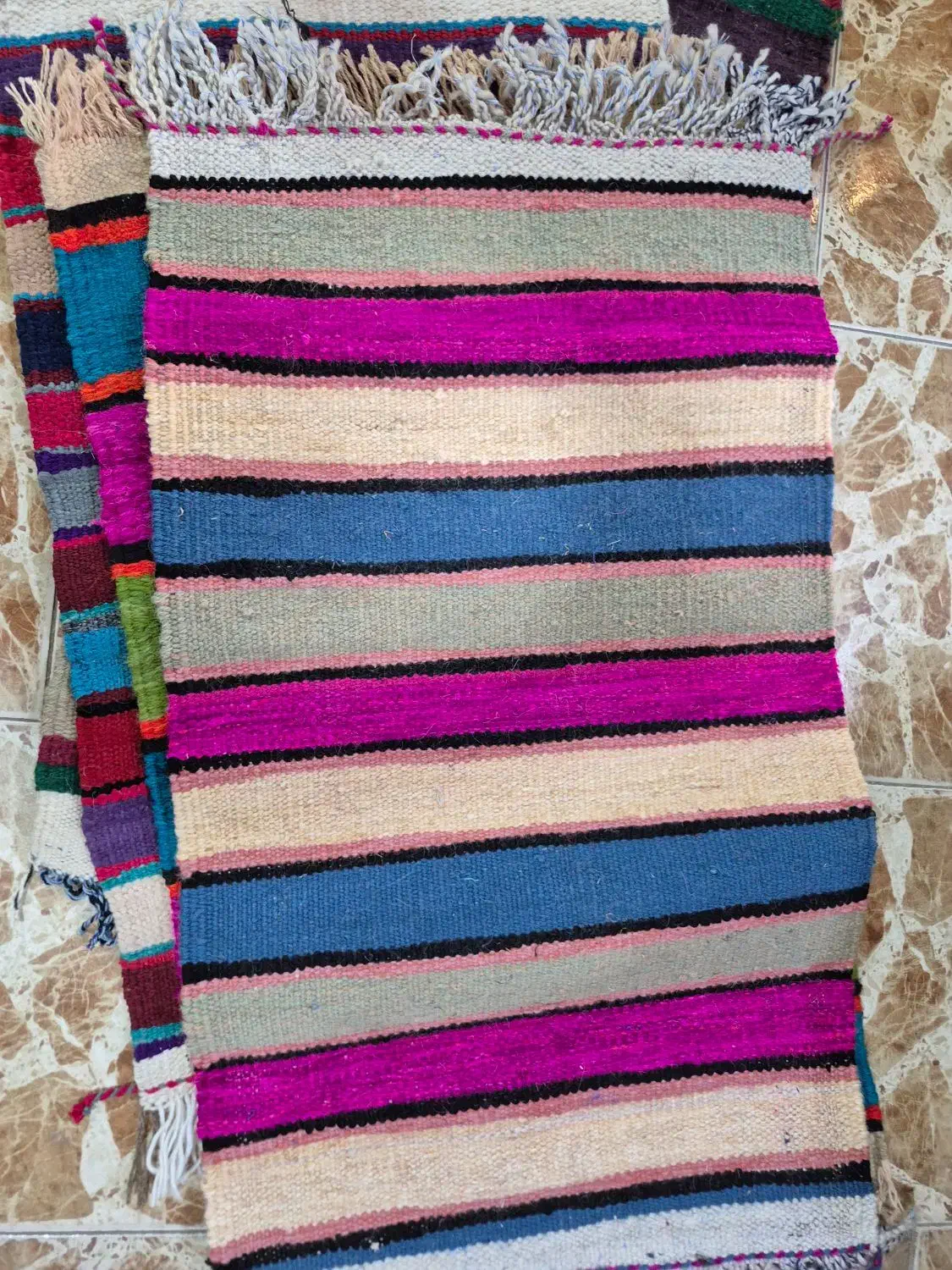 گلیم دست بافت ازتولید بمصرف|گلیم، جاجیم، گبه|یزد, |دیوار