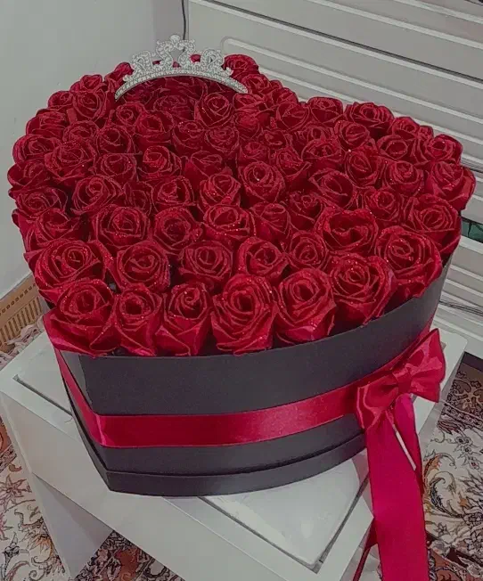 دسته گل روبانی|گل مصنوعی|دورود, |دیوار