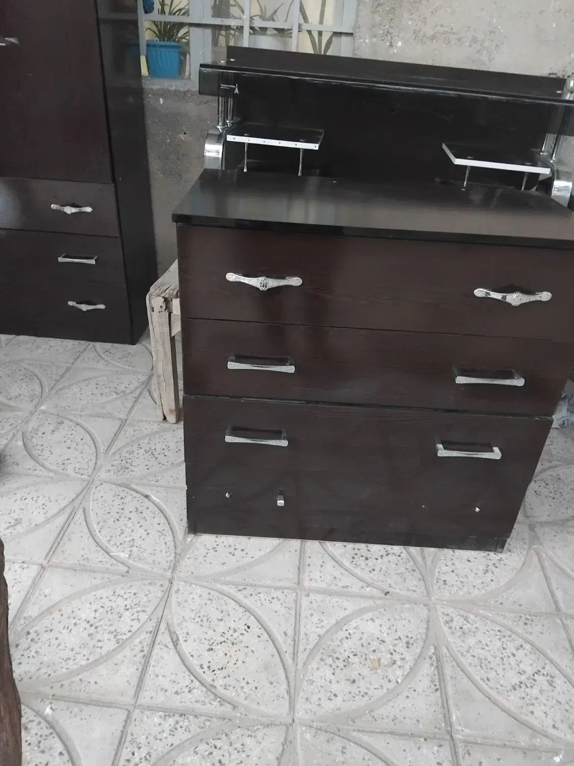 کمد|جاکفشی، کمد، دراور|رزن, |دیوار