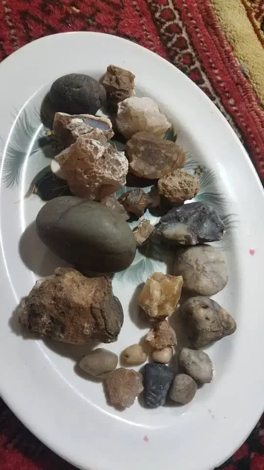 سنگ های دکوراسیونی|کلکسیون اشیاء عتیقه|لشت نشا, |دیوار