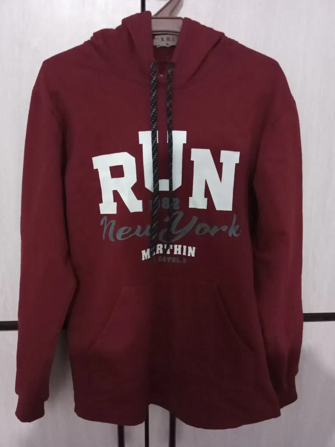 هودی|لباس|اهواز, سپیدار|دیوار