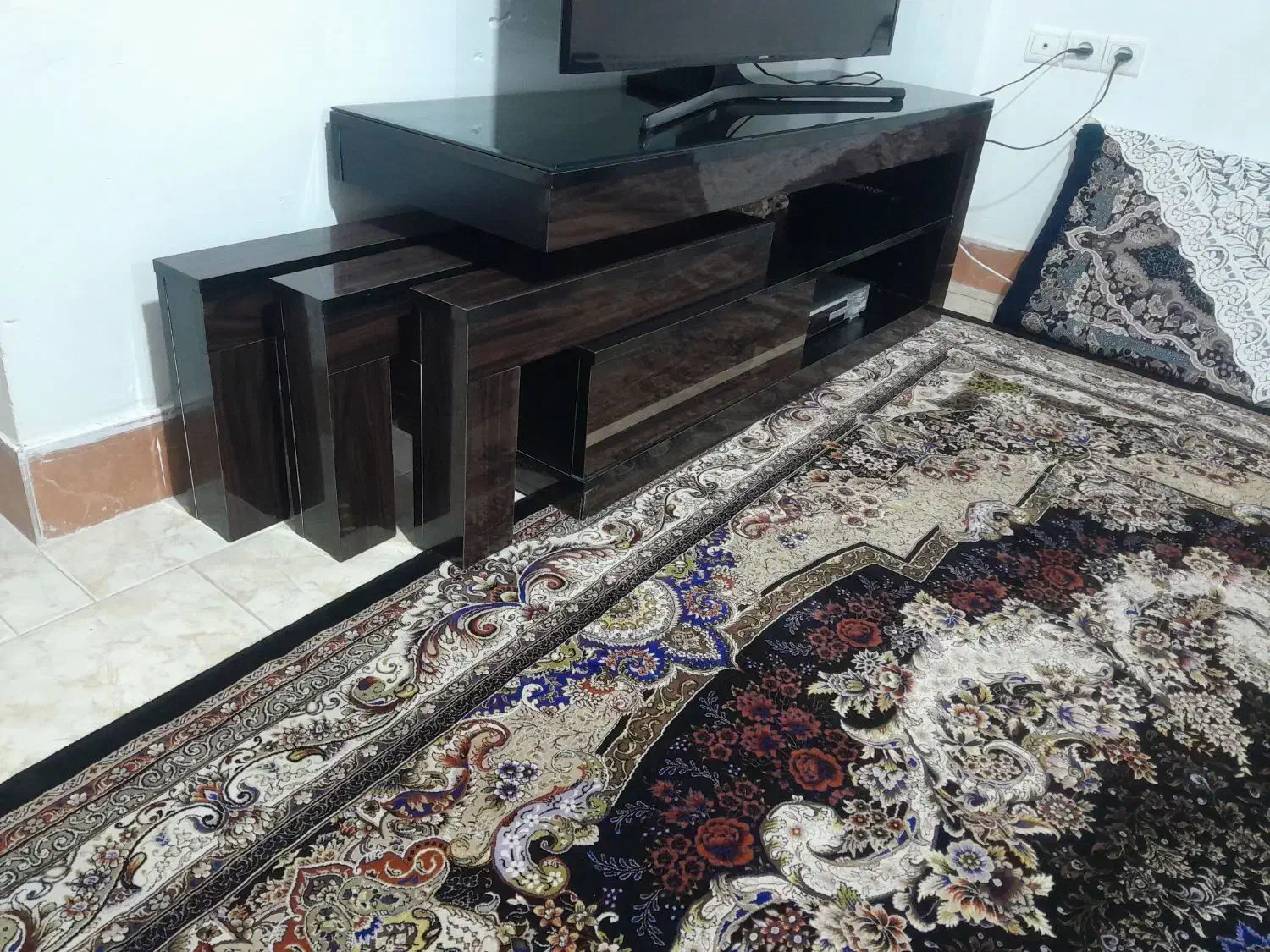 بوفه میز تلویزیون|بوفه، ویترین، کنسول|کردکوی, |دیوار