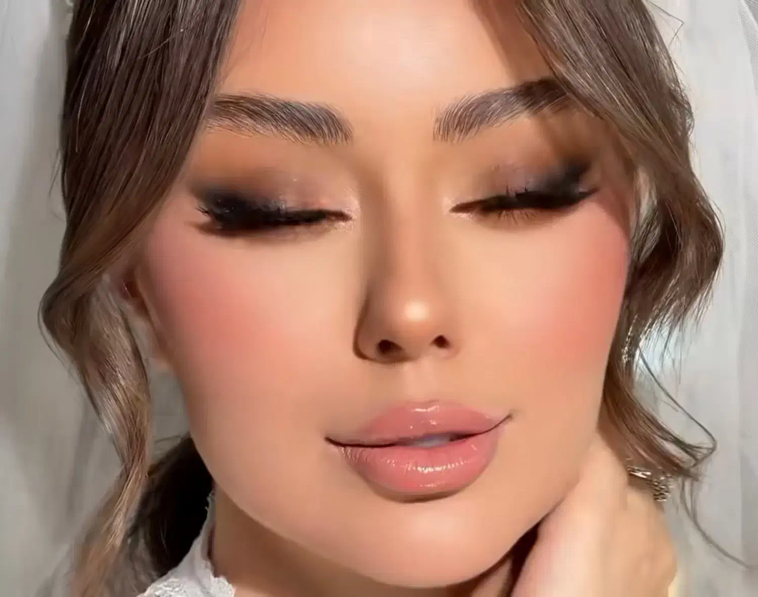 آرایشگاه تخصصی میکاپ عروس ناهارخوران گرگان|خدمات آرایشگری و زیبایی|گرگان, |دیوار