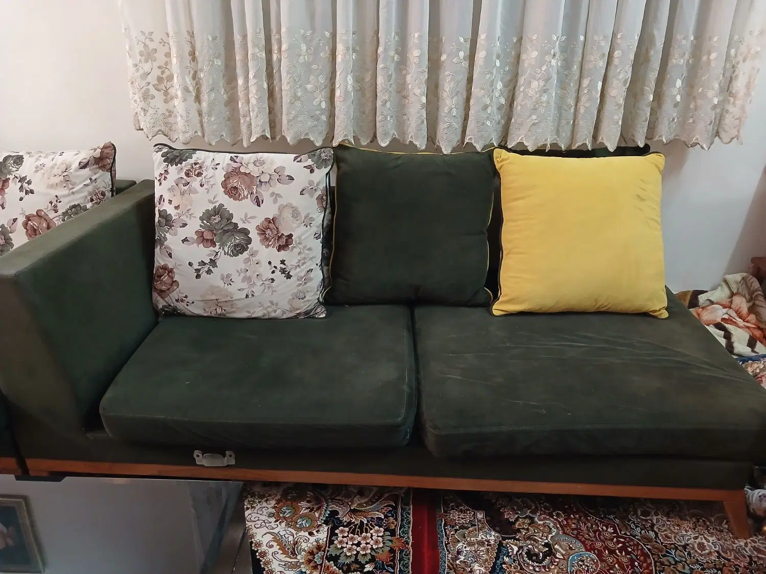مبل و فرش|مبلمان خانگی و میز عسلی|تهران, هرندی|دیوار