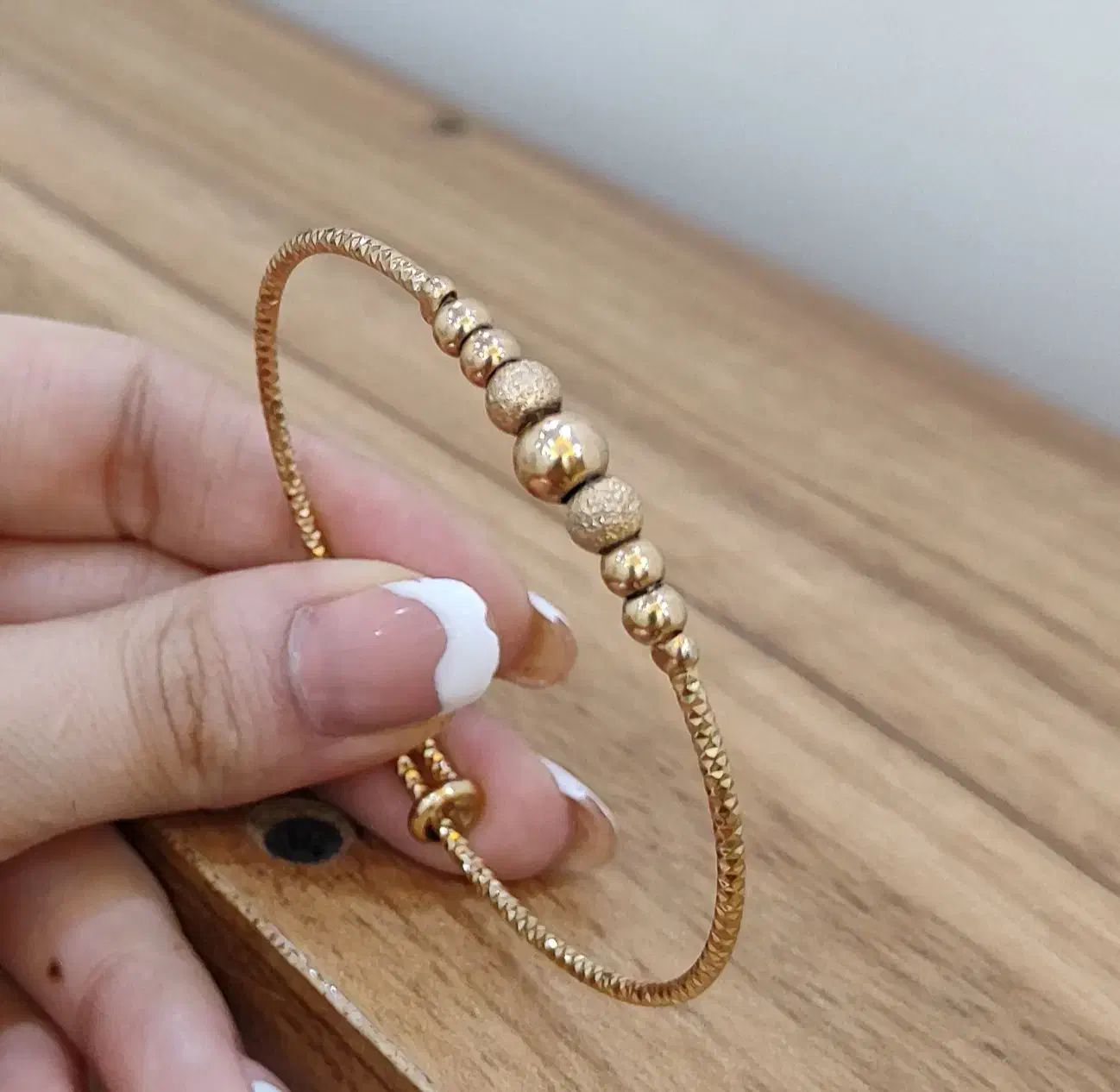 دستبند النگویی گوی|بدلیجات|اندیشه, اندیشه فاز ۱|دیوار