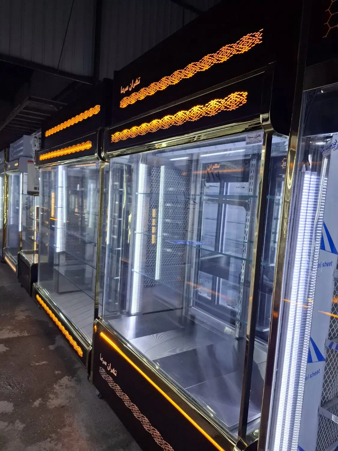 یخچال ویترینی (کد 52) طول 3 متری 4 درب تهران سرما|فروشگاه و مغازه|مشهد, فدک|دیوار