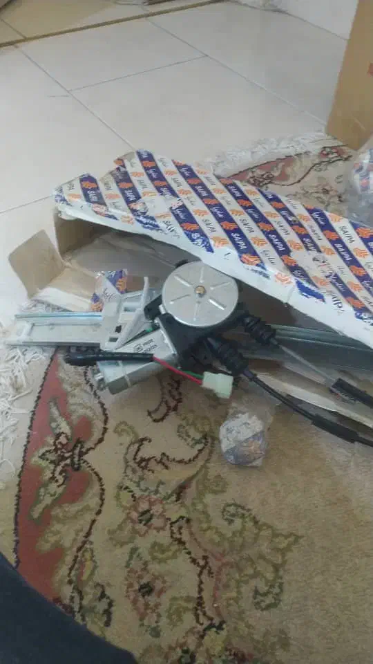 ۵ عدد شیشه بالابر پراید نو|قطعات یدکی و لوازم جانبی|تهران, امیریه|دیوار