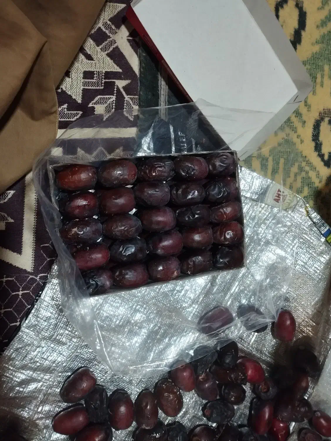 خرمای دوردیف|خوردنی و آشامیدنی|هیدوچ, |دیوار